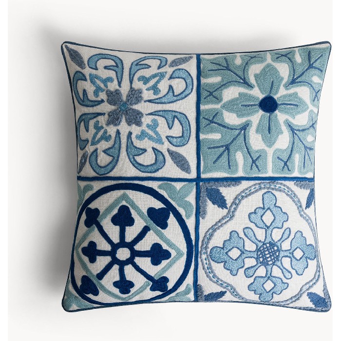 home-textiles/cushions-cushion-covers/coincasa-geometric-pattern-cotton-cushion-45cm-x-45cm-7477819