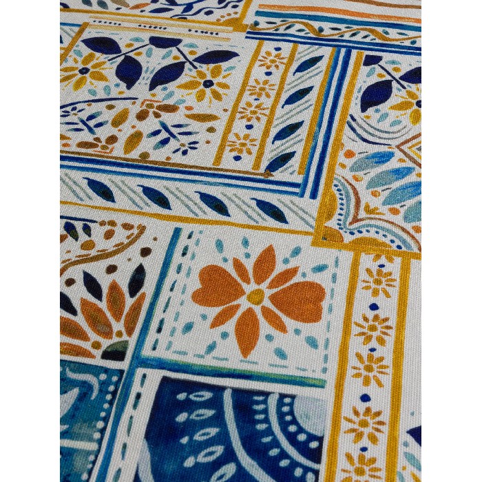 home-textiles/table-cloths-runners/coincasa-panama-tablecloth-in-pure-cotton-with-majolica-print-7479031