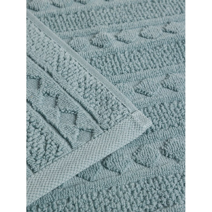 home-textiles/bath-linen-towels/coincasa-cotton-terry-towel-with-embossed-geometric-pattern-7479064