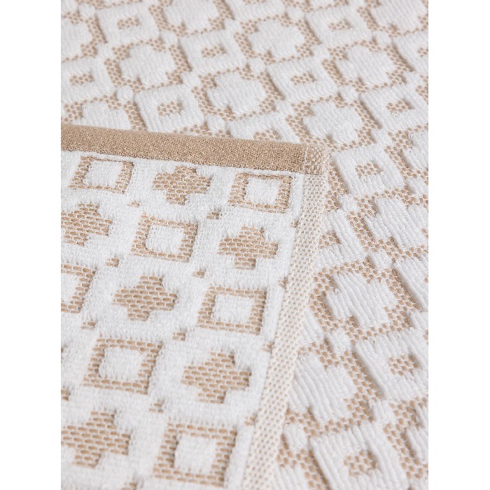 home-textiles/bath-linen-towels/coincasa-cotton-terry-towel-with-embossed-design-7479069