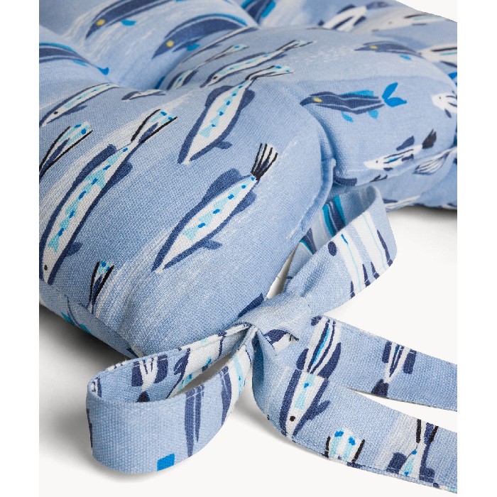 home-textiles/kitchen-textiles/coincasa-set-of-2-pot-holders-and-kitchen-glove-in-pure-cotton-panama-with-fish-print-blue-7479162