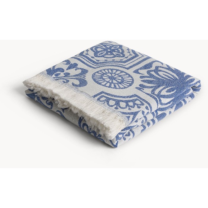 home-textiles/blankets-throws/coincasa-recycled-cotton-blanket-with-geometric-motif