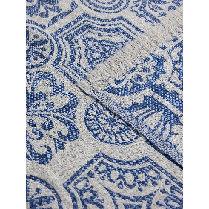 home-textiles/blankets-throws/coincasa-recycled-cotton-blanket-with-geometric-motif