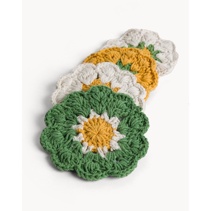 tableware/placemats-coasters-trivets/coincasa-set-of-4-flower-shaped-crochet-coasters-7490842