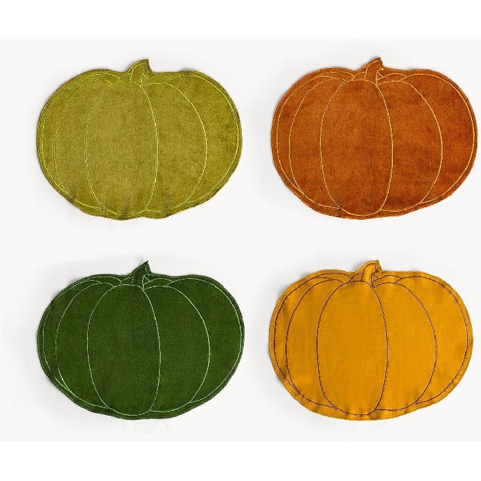 tableware/placemats-coasters-trivets/coincasa-7494073-placemat-–-velvet-pumpkin-shape