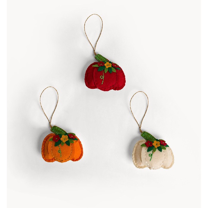 tableware/miscellaneous-tableware/coincasa-7494080-napkin-ring-–-felt-pumpkin-design