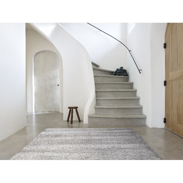 home-textiles/carpets-rugs/spectrum-indoor-rug-140cm-x-67cm-light-grey-5414452780222