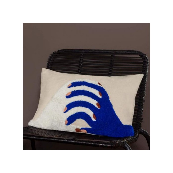 home-textiles/cushions-cushion-covers/promo-suzontufted-cushion-hands-40x