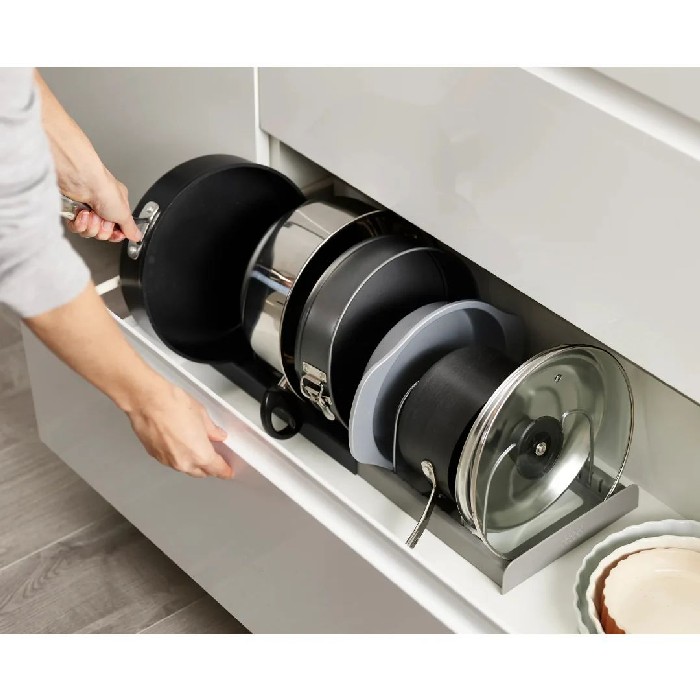 kitchenware/dish-drainers-accessories/drawerstore-expanding-cookware-organiser-grey