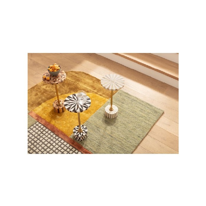 living/coffee-tables/kare-side-table-domero-geo-brown-ø25cm