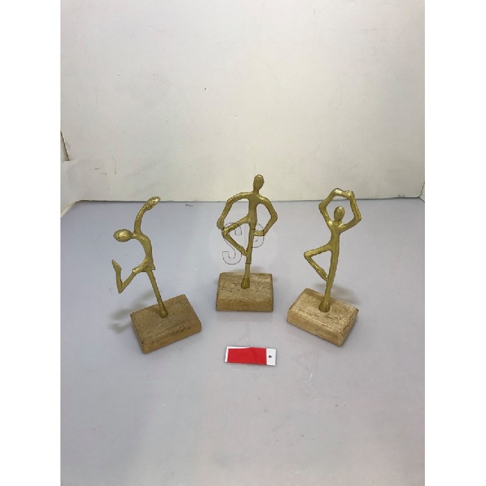 home-decor/decorative-ornaments/statue-21cm-3-assorted-gold-f7