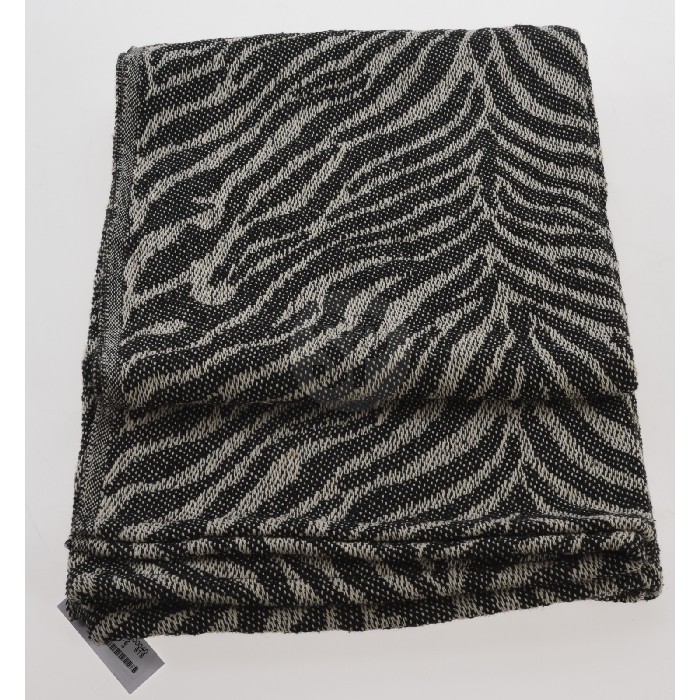home-textiles/blankets-throws/throw-130cm-x-160cm-3-assorted-design