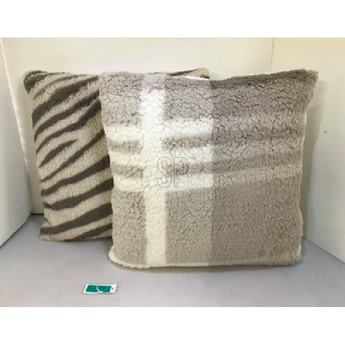 home-textiles/cushions-cushion-covers/cushion-45cm-x-45cm-sherpa-print-2-assorted