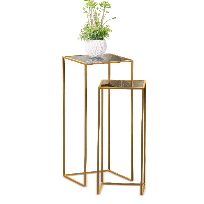 home-decor/loose-furniture/table-gold-30cm-x-30cm-x-h70cm