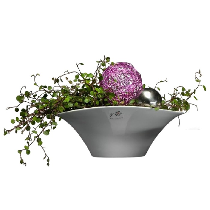 home-decor/indoor-pots-plant-stands/sandra-rich-porcelain-oval-bowl-24cm-x-17cm-x-h10cm