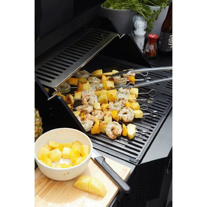 outdoor/electric-bbqs/barbecook-e-luca-electric-barbecue-black-with-foldable-side-tables-1214cm-x-603cm-x-1123cm