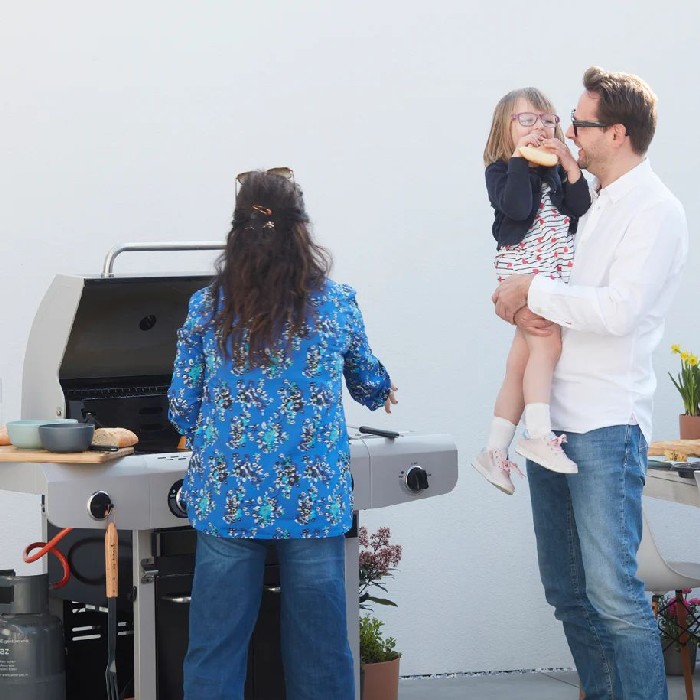 outdoor/gas-bbqs/barbecook-siesta-210-black-edition-gas-barbecue