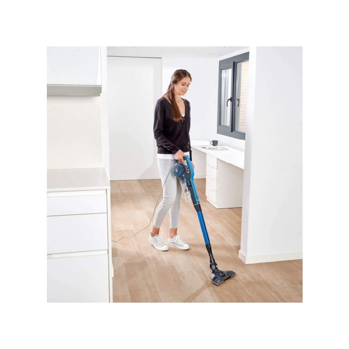 small-appliances/vacuums-steamers/blackdecker-corded-up-right-vc