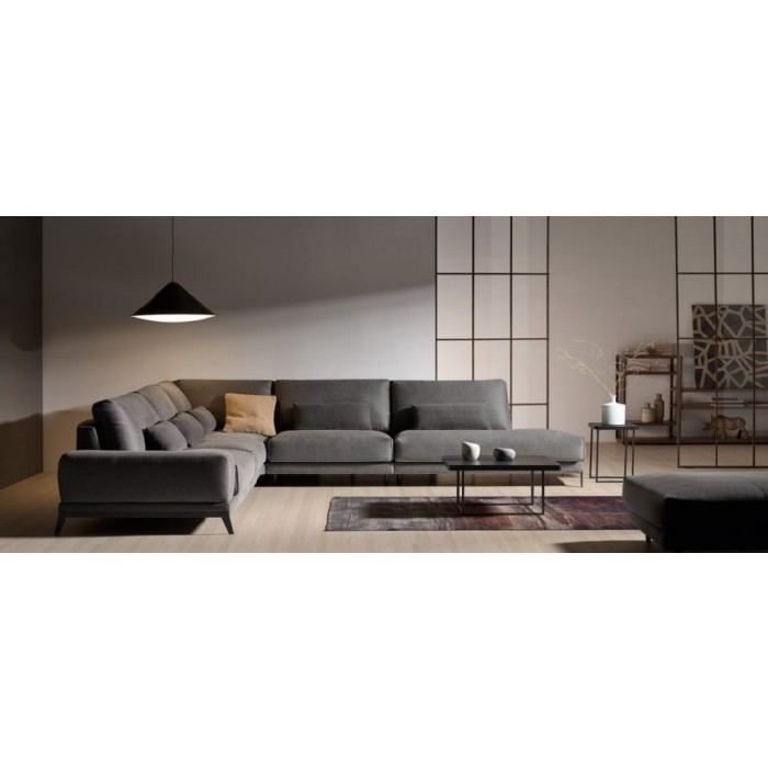 sofas/custom-sofas/pedro-ortiz-bobbio-custom-beatrice