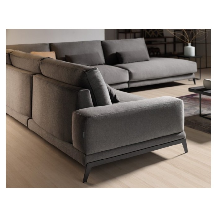 sofas/custom-sofas/pedro-ortiz-bobbio-custom-beatrice