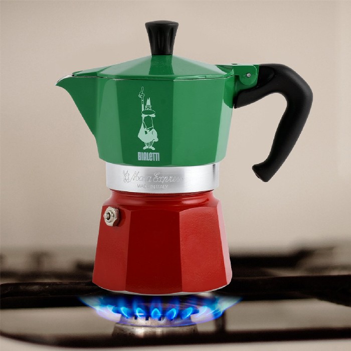 kitchenware/tea-coffee-accessories/bialetti-percolator-moka-express-3-cup-bialetti-italy