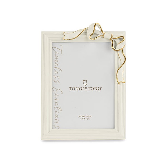 home-decor/frames/decorative-white-and-gold-bow-photo-frame-165cm-x-225cm