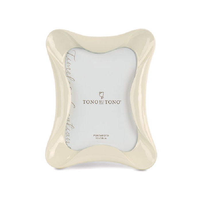 home-decor/frames/decorative-ivory-wave-photo-frame-175cm-x-225cm