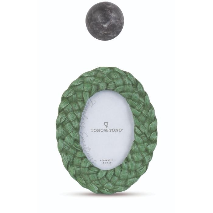 home-decor/frames/green-oval-photo-frame-105cm-x-13cm