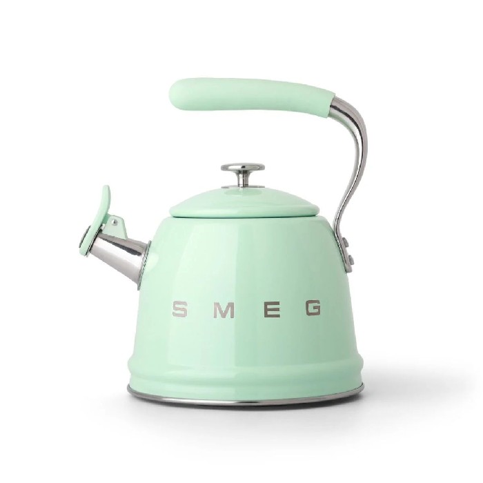 kitchenware/tea-coffee-accessories/smeg-kettle-23-lt-retro-whistling-pgren