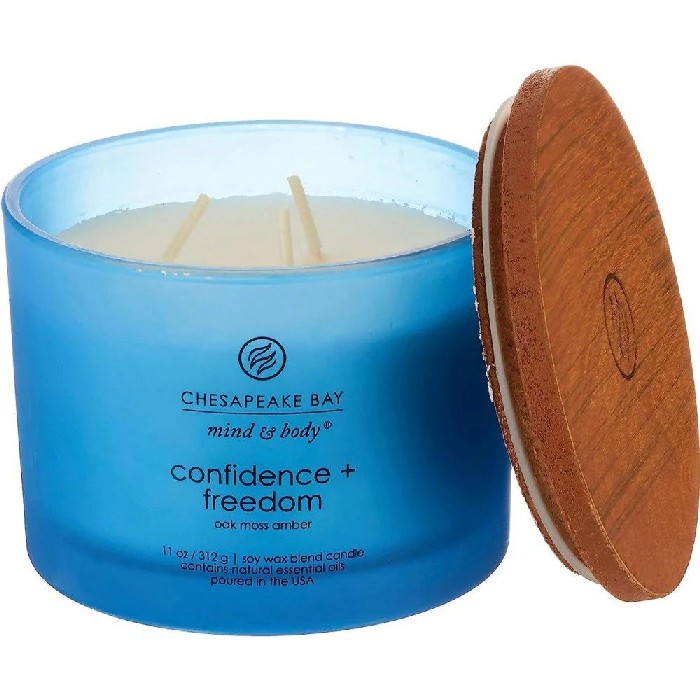 home-decor/candles-home-fragrance/chesapeake-bay-312g-confidence-freedom-3-wick-jar-candle