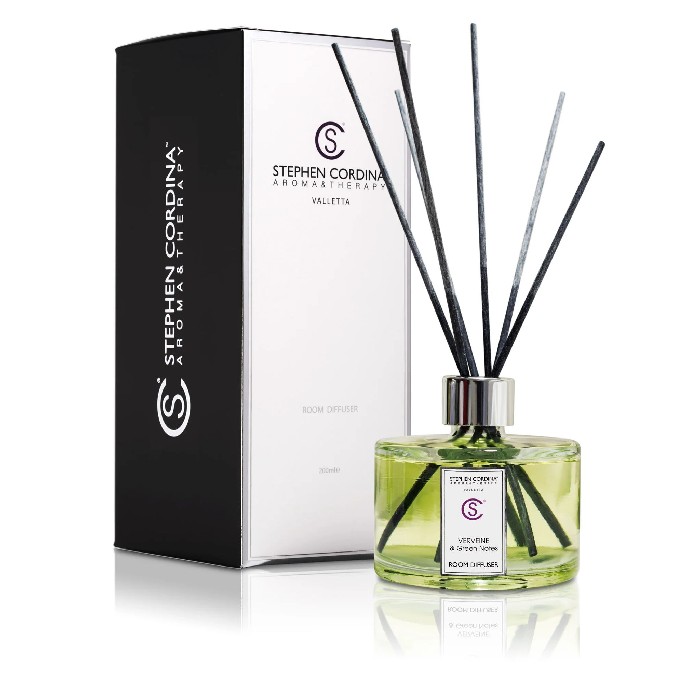 home-decor/candles-home-fragrance/verveine-green-notes-room-diffuser-250ml