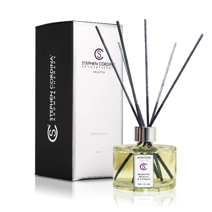 home-decor/candles-home-fragrance/mananni-room-diffuser-250ml