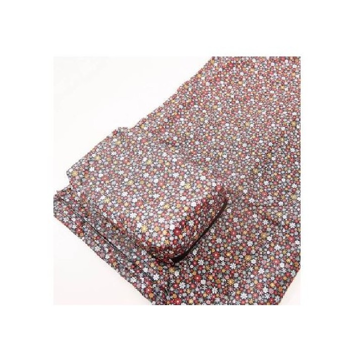 home-textiles/blankets-throws/ditsy-picnic-blanket-black