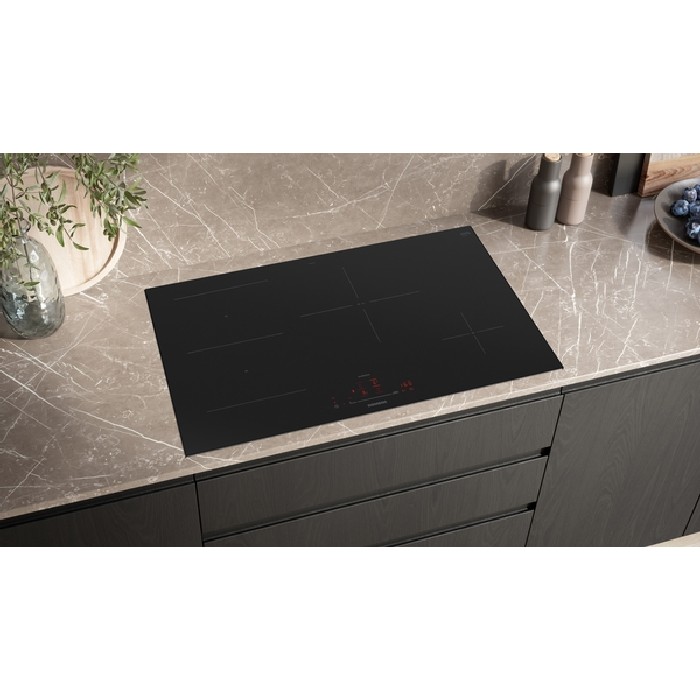 white-goods/hobs/siemens-iq500-induction-hob-80cm-black