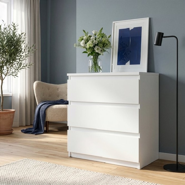 bedrooms/chest-of-drawers/edmore-3-drawer-chest-finished-in-matt-white