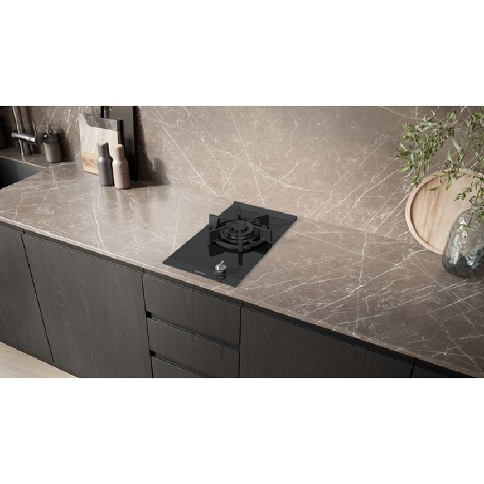 white-goods/hobs/siemens-iq700-ceramic-hob-30cm-black