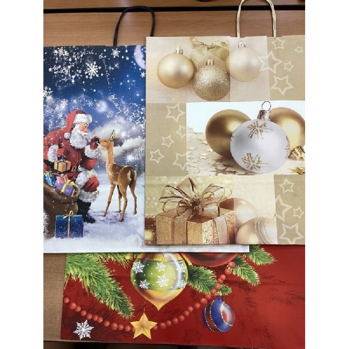 christmas/wrapping-paper-ribbons/jumbo-christmas-gift-bag-–-25-assorted-designs-54cm-x-14cm-x-50cm