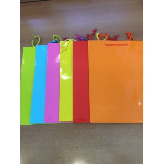 home-decor/giftware-articles/large-bag-elegant-25cm-x-12cm-x-35cm-6-assorted-colours