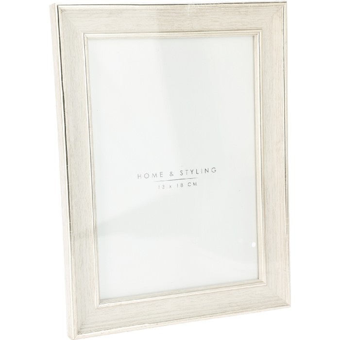 home-decor/frames/white-wooden-photo-frame-glass-16cm-x-21cm