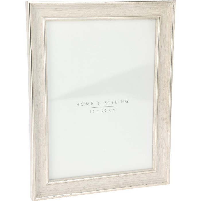 home-decor/frames/white-wooden-photo-frame-glass-17cm-x-22cm