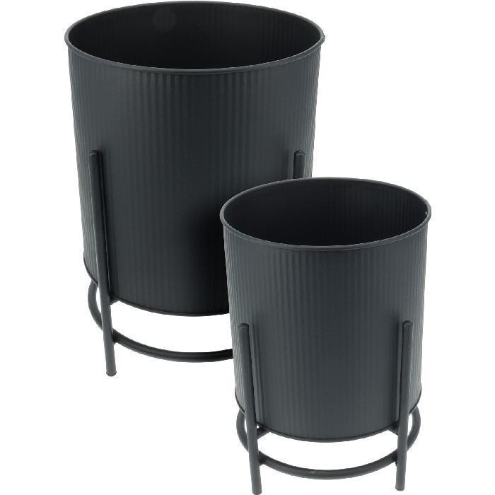 home-decor/indoor-pots-plant-stands/set-of-2-flowerpots-on-stands-black-fz1002270