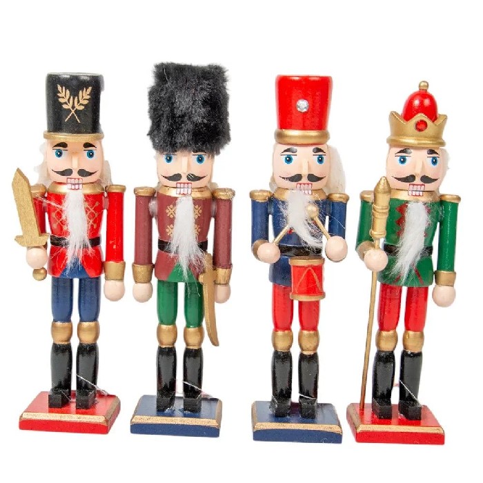 christmas/nutcrackers/nutcracker-figurine-–-18cm-4-assorted-designs