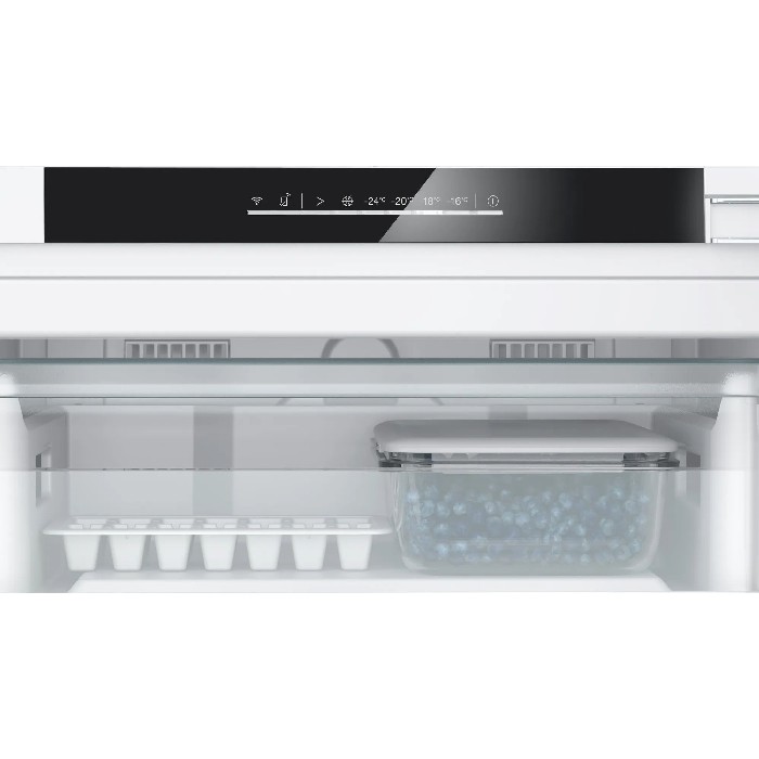 white-goods/refrigeration/siemens-gu21nade0-iq500-built-in-freezer-82cm-x-598cm