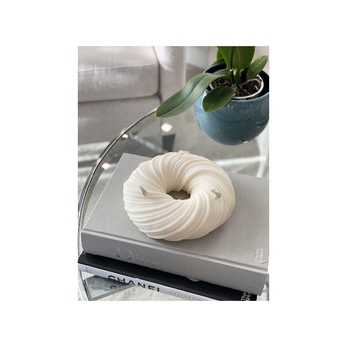 home-decor/candles-home-fragrance/myth-and-wild-halo-sculptural-pillar
