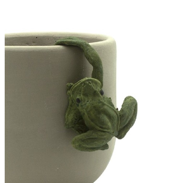 home-decor/indoor-pots-plant-stands/heaven-sends-pot-hanging-frog