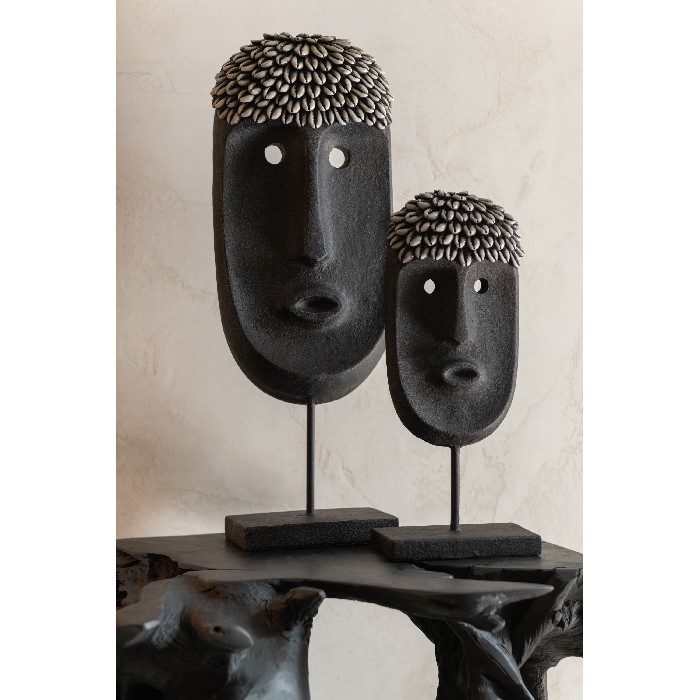 home-decor/decorative-ornaments/face-stand-ethnic-stoneresin-black-small