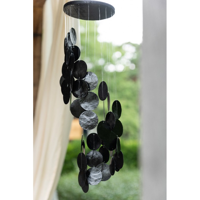 home-decor/wall-decor/windchime-scale-shell-black