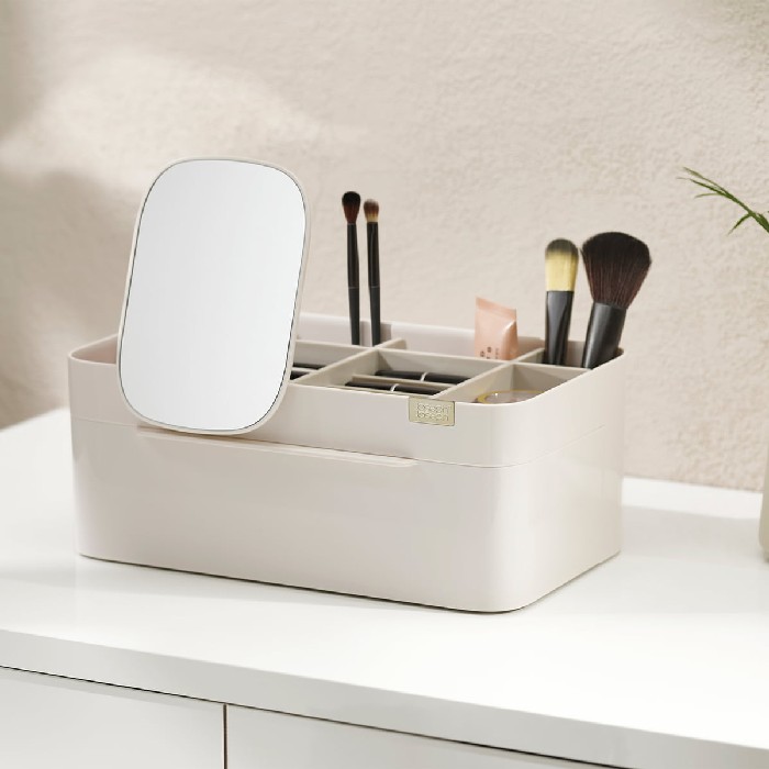 bathrooms/personal-beauty-clean/viva-large-cosmetic-organiser-with-removable-mirror-shell