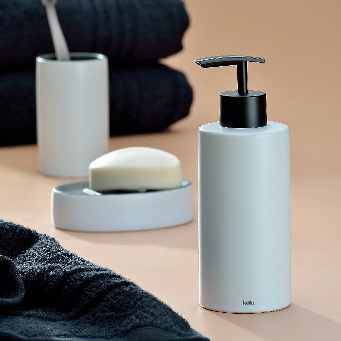 bathrooms/sink-accessories/kela-soap-dish-matsi-black