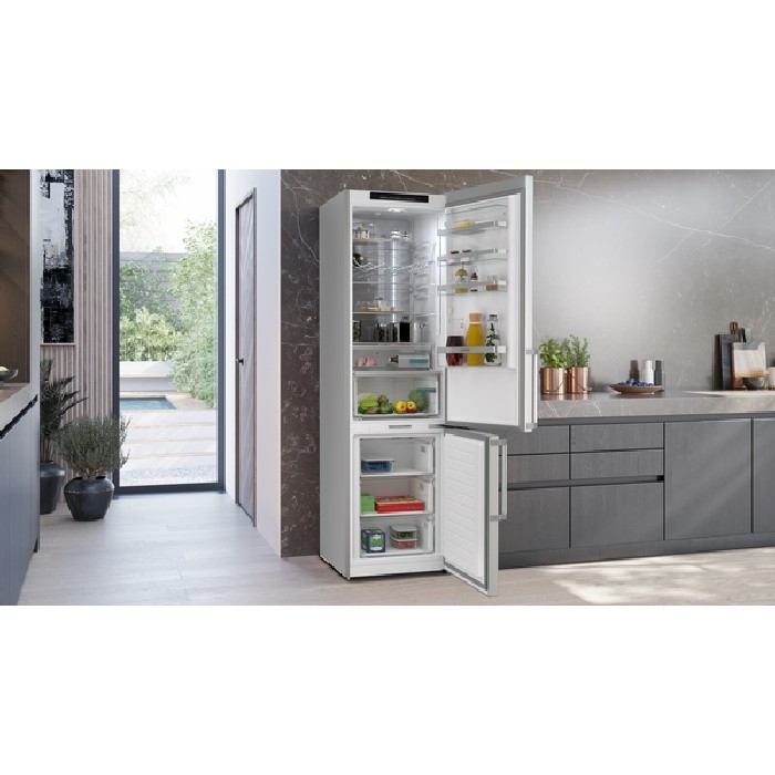white-goods/refrigeration/siemens-iq500-kg39naiau-freestanding-fridge-freezer-stainless-steel